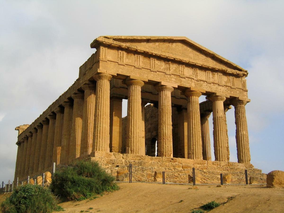 Frontemare Bed and Breakfast Agrigento Exteriör bild