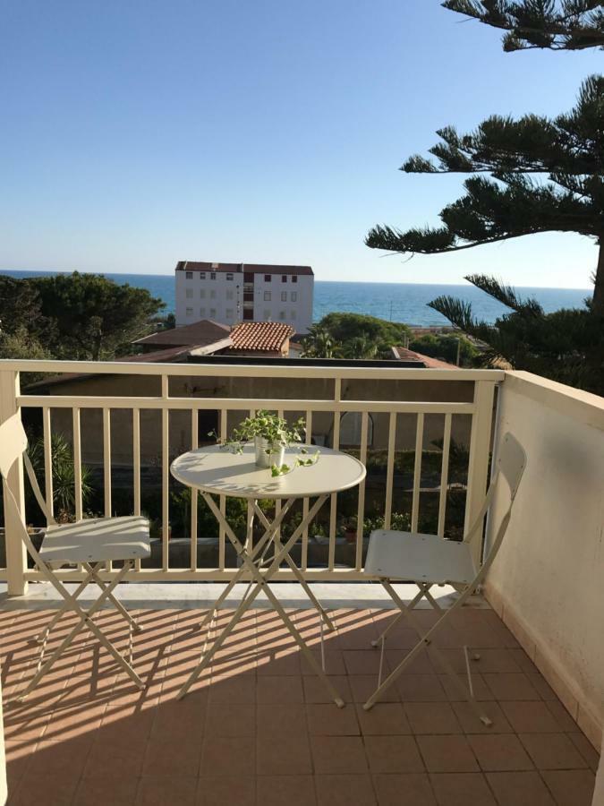 Frontemare Bed and Breakfast Agrigento Exteriör bild